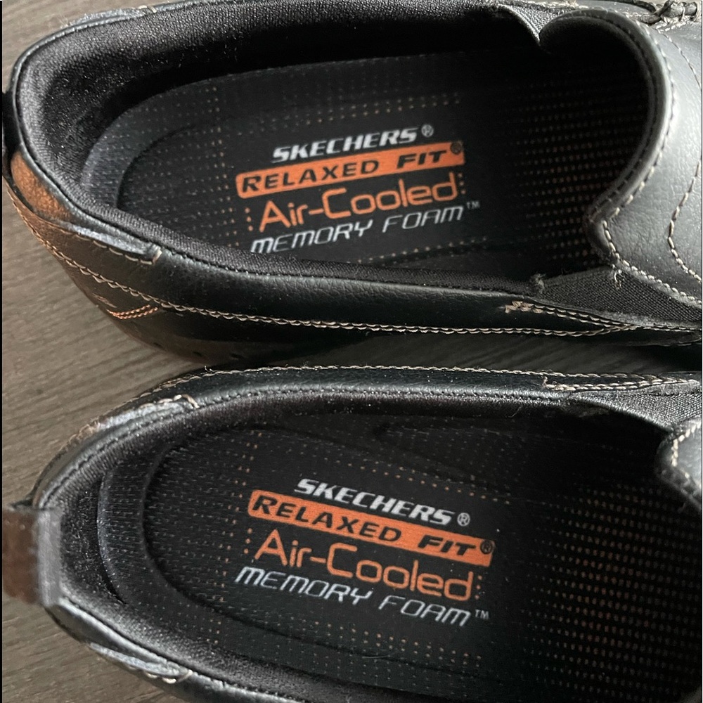 Sketchers shoes